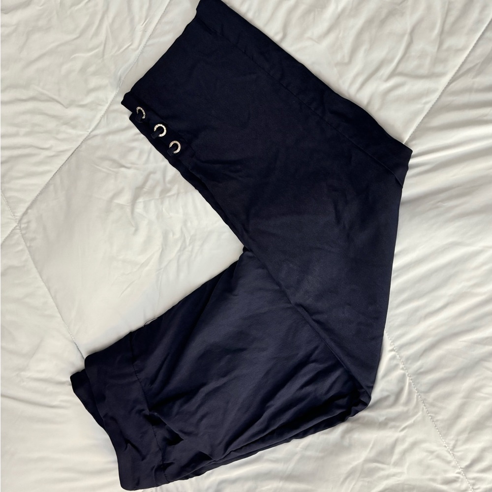 Navy Blue Cropped Pants. Size L.